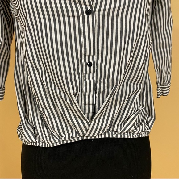 5/$20 Zara Join Life Gray White Striped Button Up Blouse Top Size 7 - Picture 4 of 9